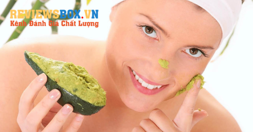 Làm Mặt Nạ Bơ Giúp Trắng Da Và Trị Mụn